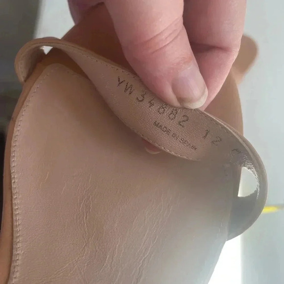 Stuart Weitzman Nearly nude Sandal Block Heel Strappy Heels Like New Size 12 - Picture 15 of 16